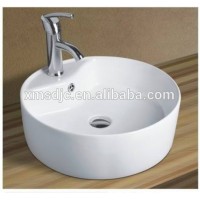 Ceramic bathroom wash basin SD-8002